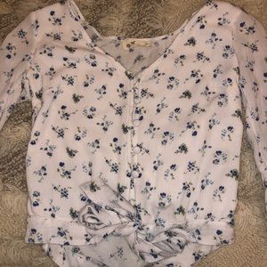 Hollister flower top